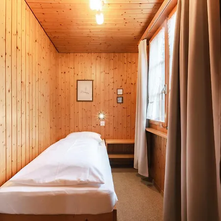 Alphorn Apartment *